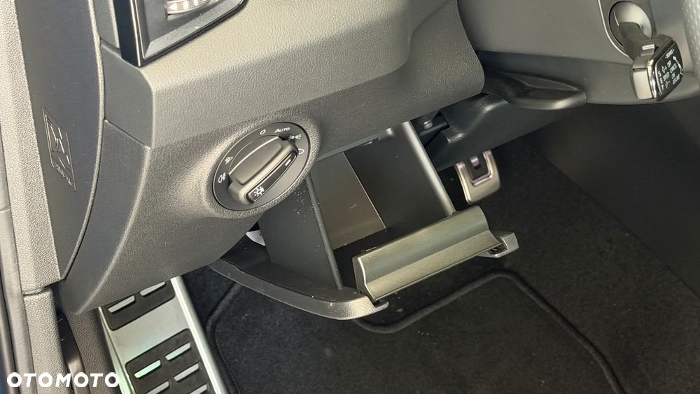 Skoda Karoq 1.5 TSI ACT Sportline DSG - 23