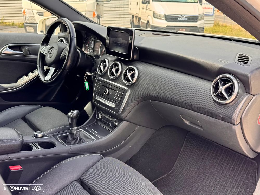 Mercedes-Benz A 200 d Urban - 10