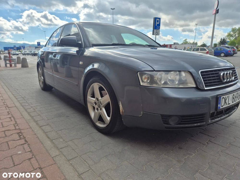 Audi A4 Avant - 4