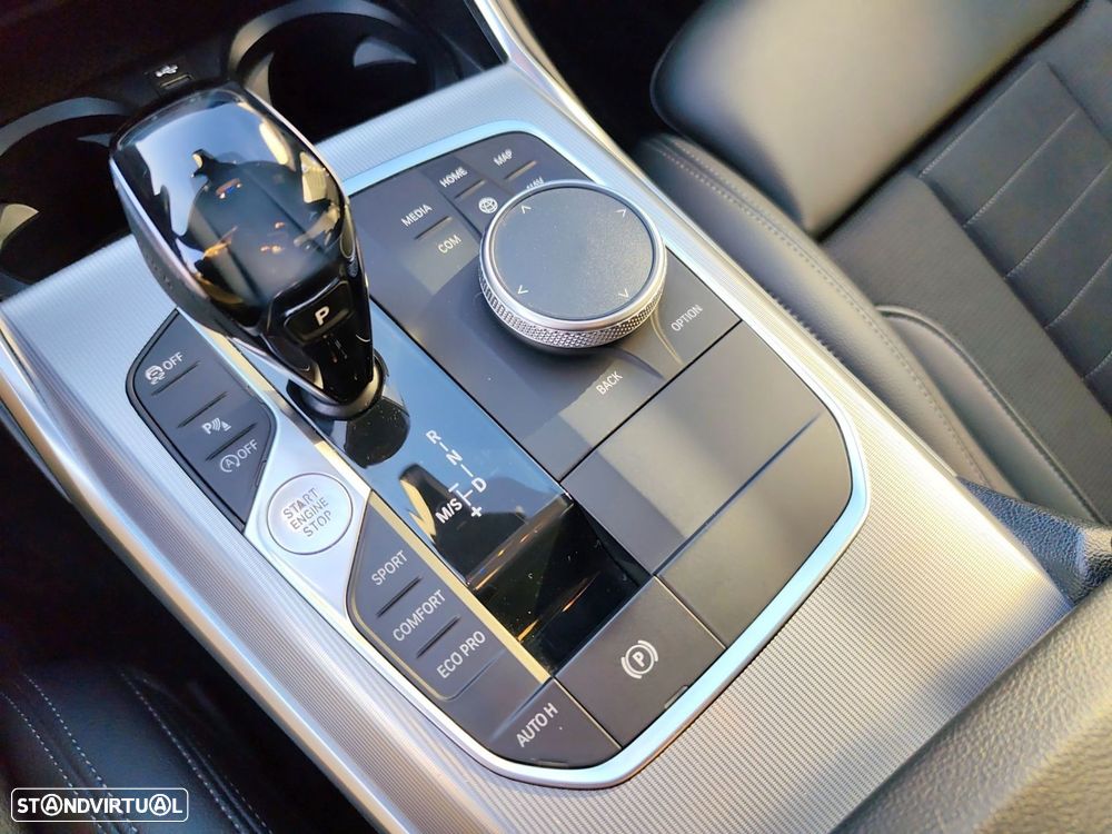 BMW 320 d Line Sport Auto - 17