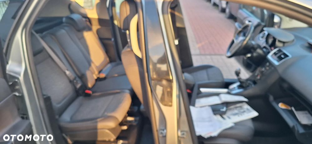 Opel Meriva - 14