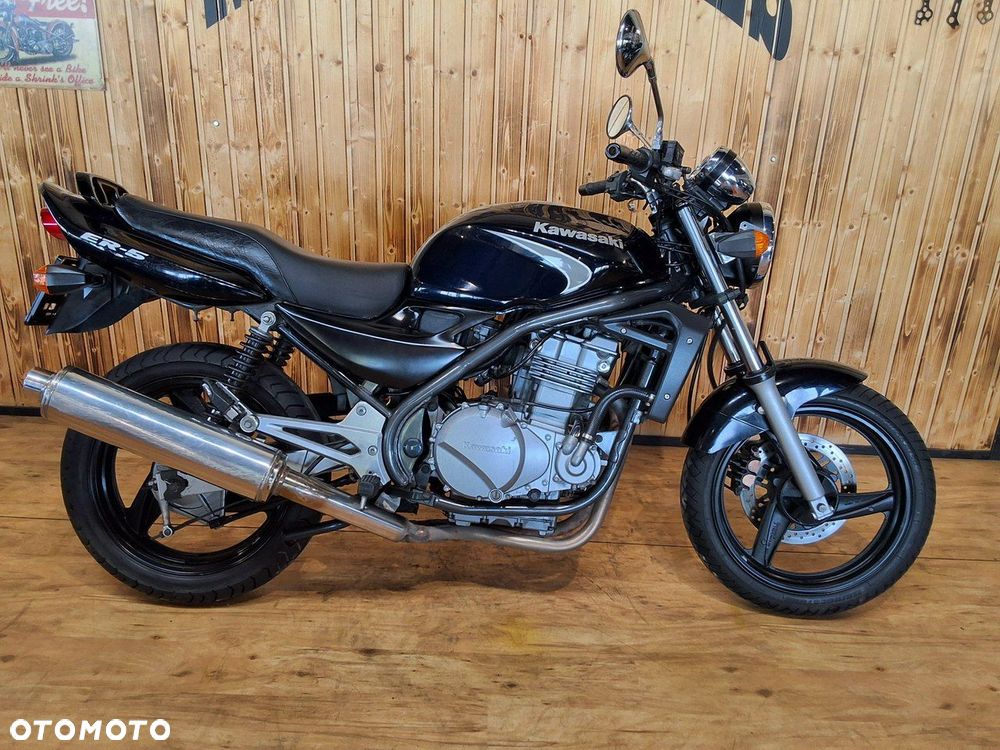 Kawasaki ER - 1