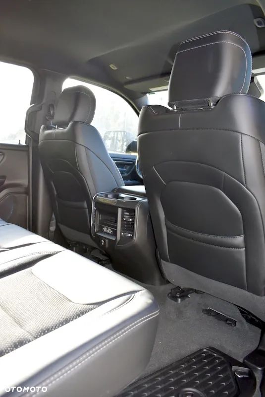 Dodge RAM 1500 5.7 4x4 - 22