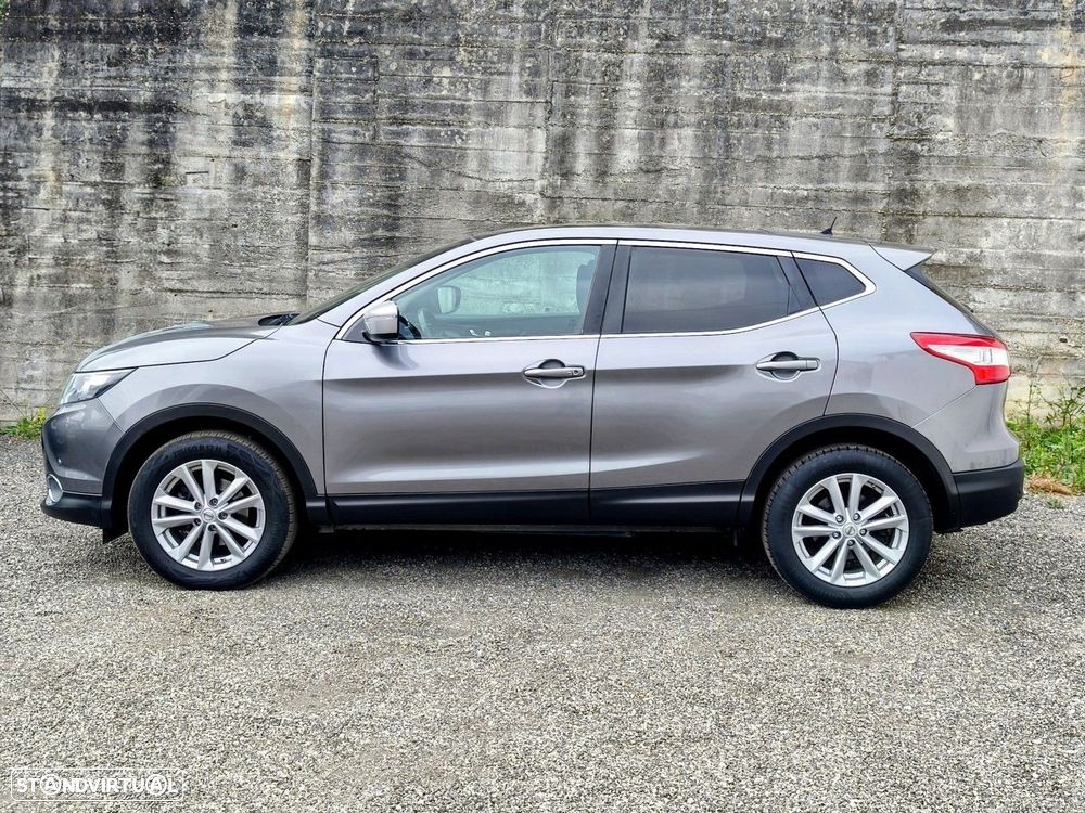 Nissan Qashqai 1.5 dCi N-Connecta - 2