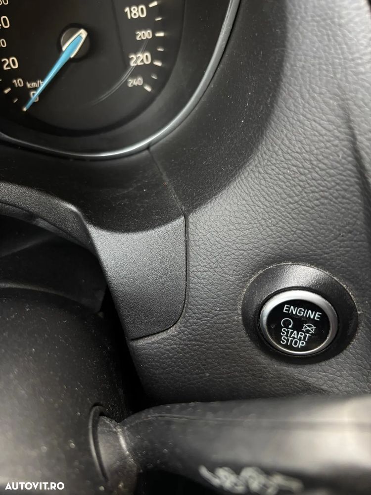 Ford Focus - 8
