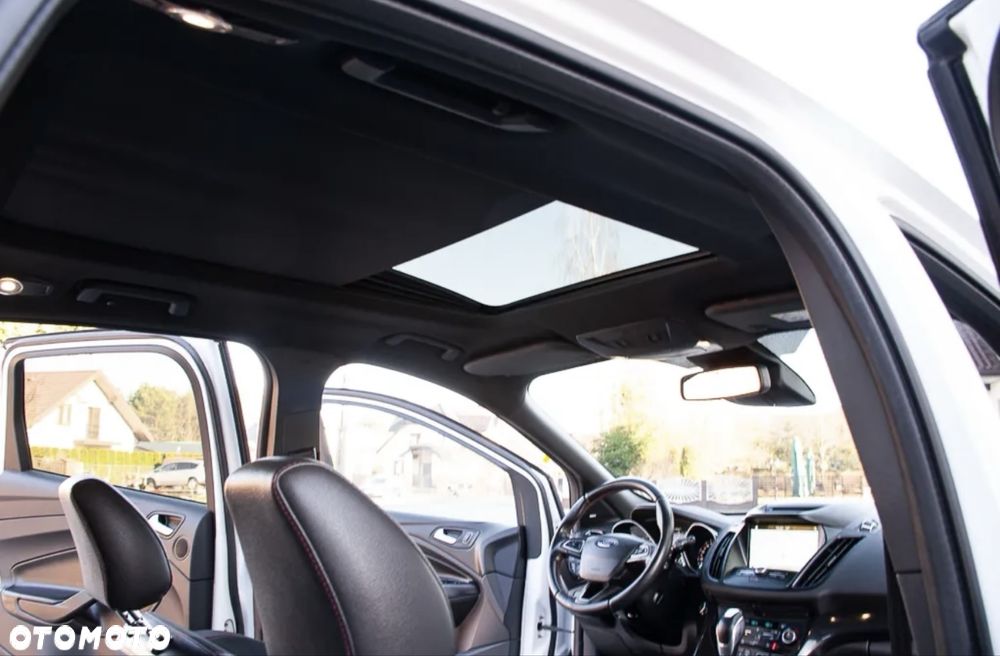 Ford Kuga - 8
