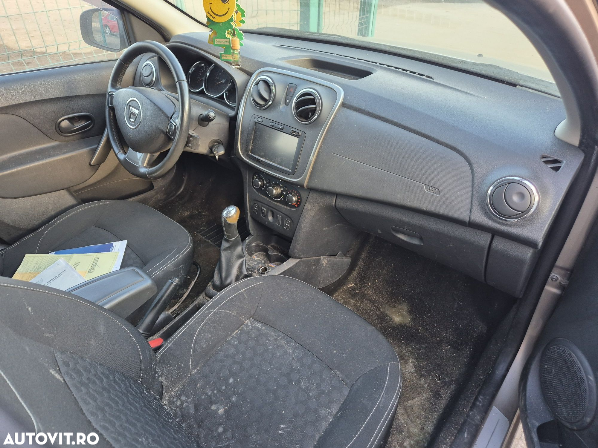 Dezmembram Dacia Logan 2 MCV 2013 0.9TCE - 5
