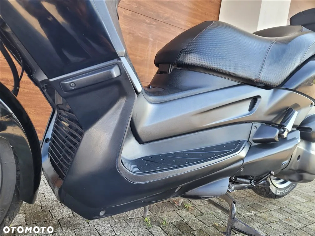 Yamaha X-max - 6