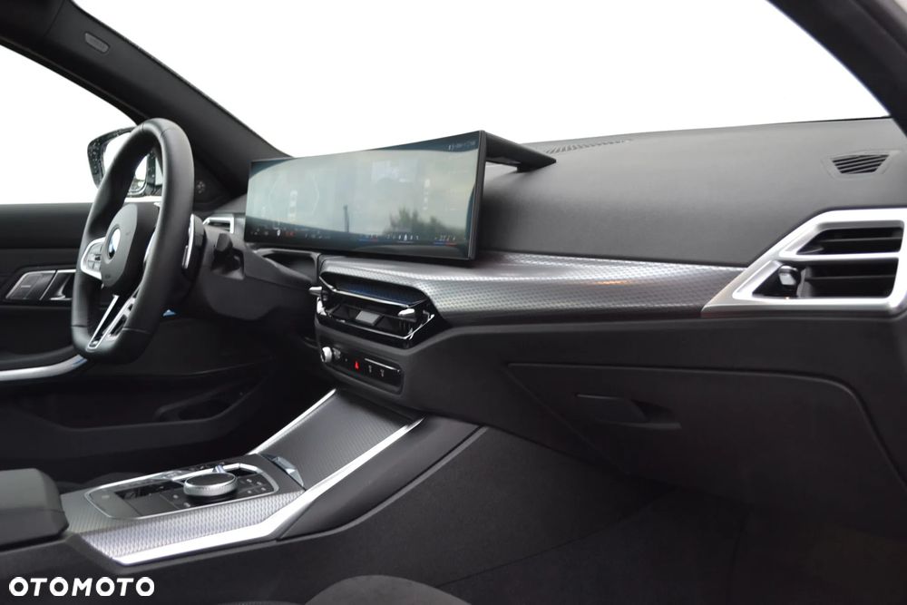 BMW Seria 3 318i M Sport - 8