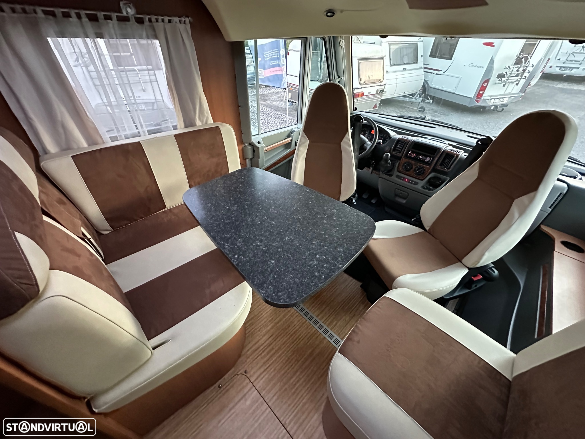 Pilote Explorateur G742 - 10