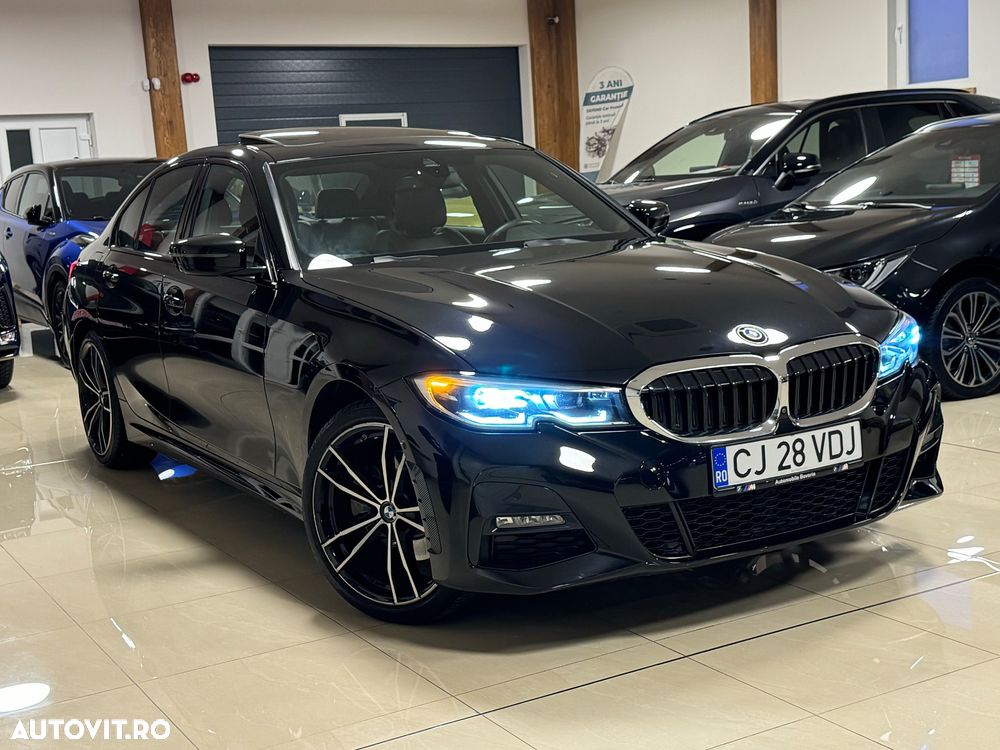 BMW Seria 3 330i xDrive AT - 2