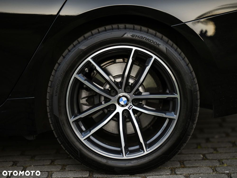 BMW Seria 5 520d M Sport Edition - 25