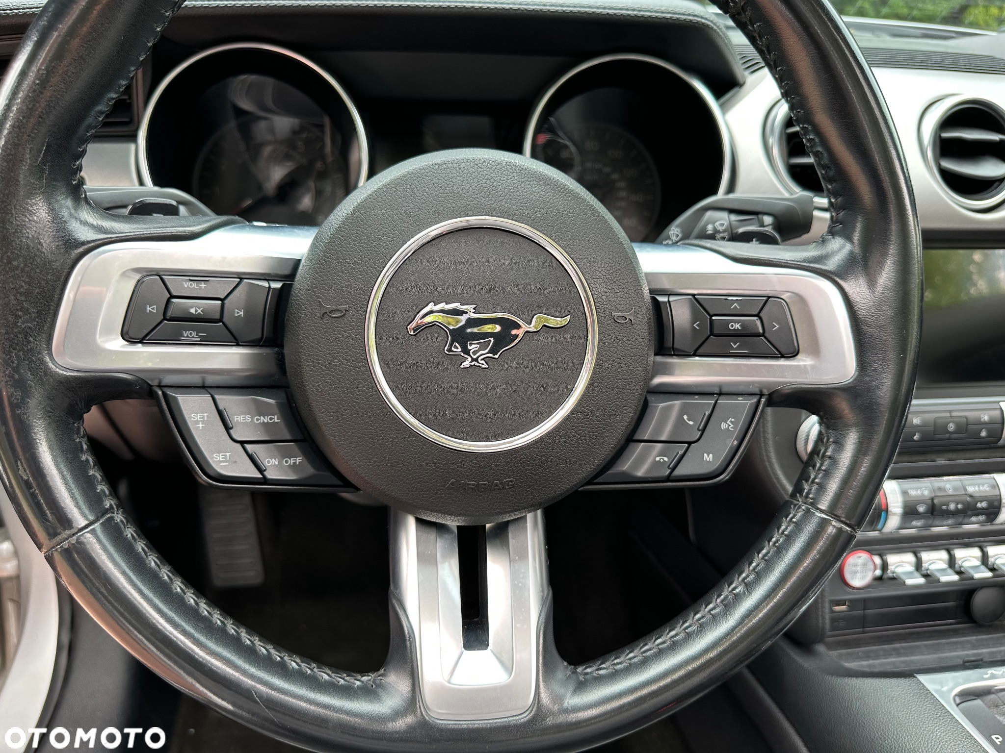 Ford Mustang 2.3 EcoBoost - 23