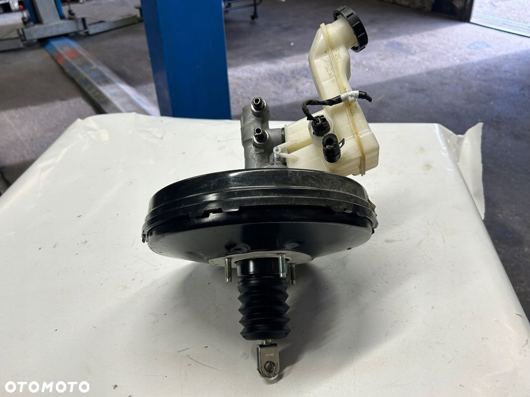 KIA VENGA 1,4 1,6 POMPA HAMULCOWA SERWO 58500-1P255 - 3