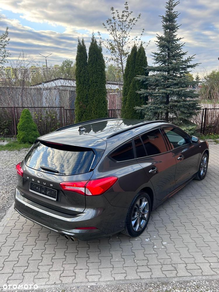 Ford Focus 1.5 EcoBlue Start-Stopp-System ST-LINE - 19