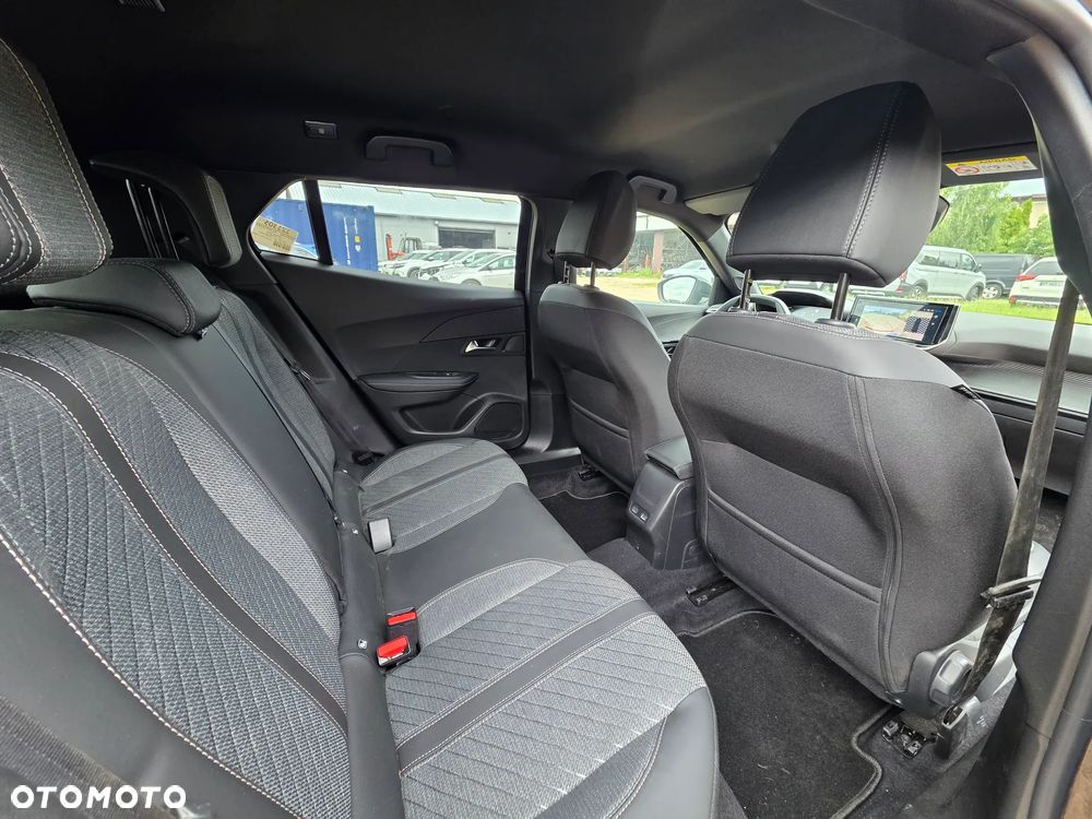 Peugeot 2008 Hybrid 145 e-DSC Allure - 17