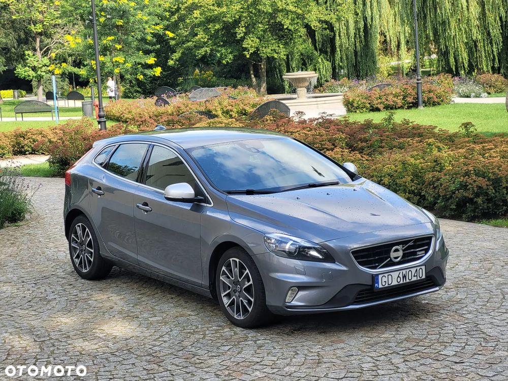 Volvo V40 D2 Drive-E R-Design Momentum - 7