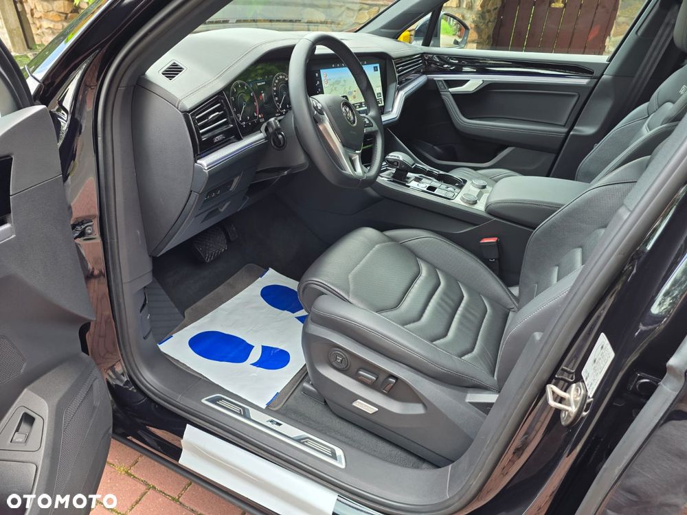 Volkswagen Touareg - 24