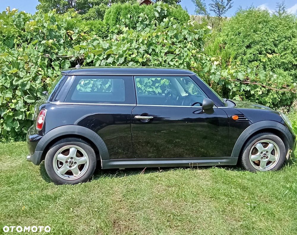 MINI ONE D - 5