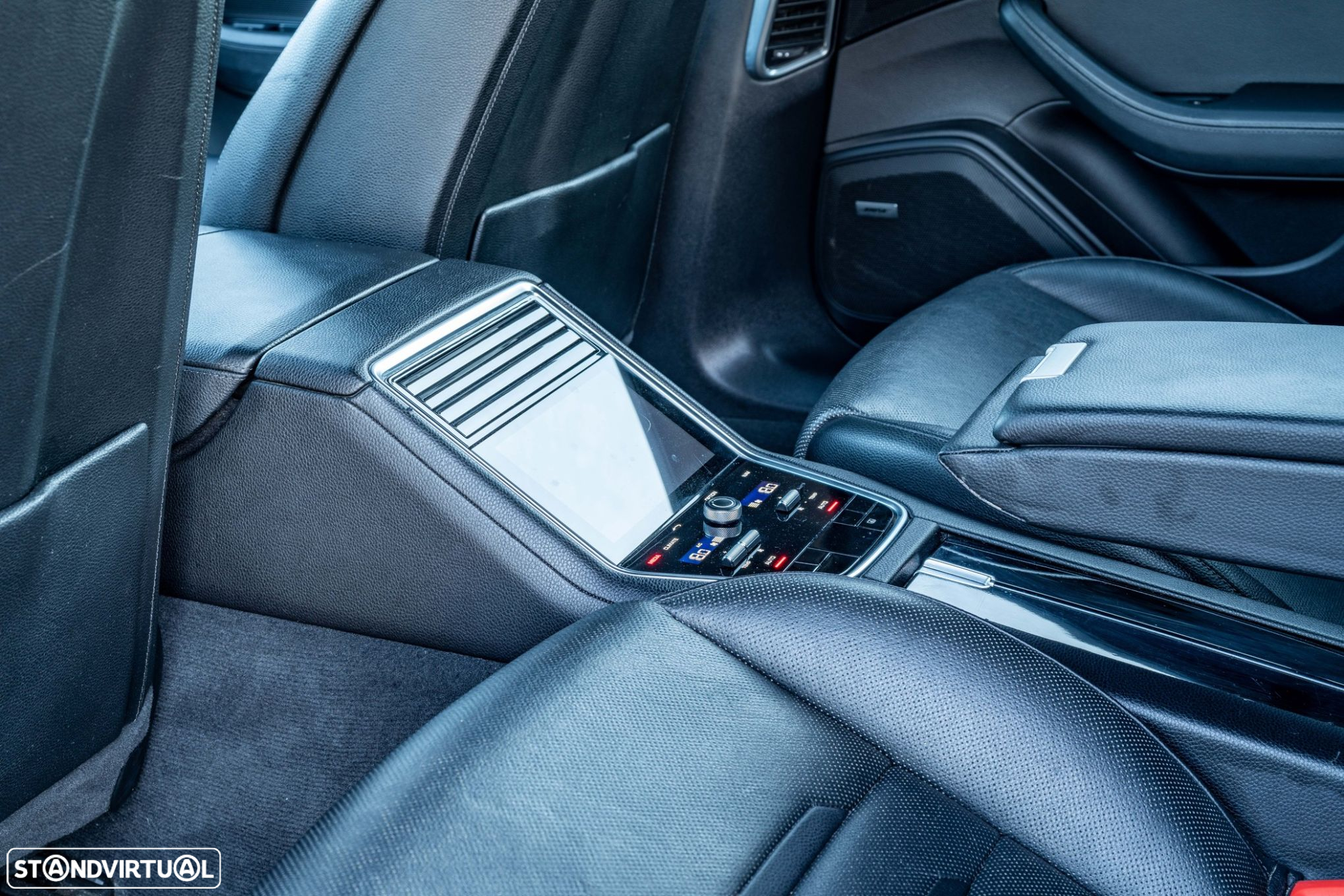 Porsche Panamera 4 Executive - 11