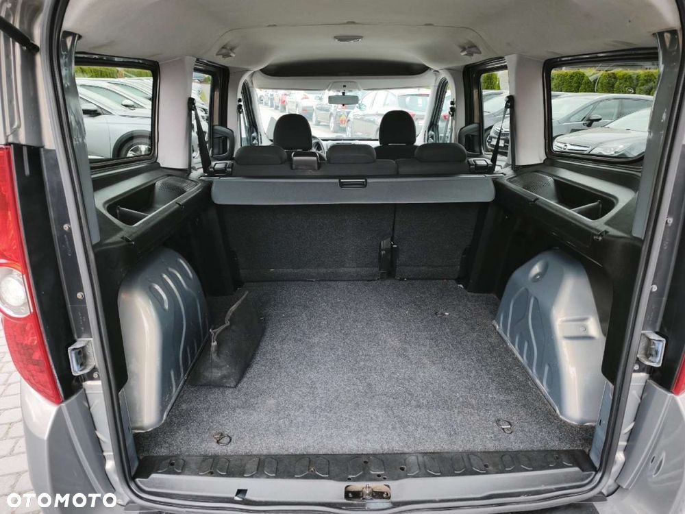 Opel Combo - 16