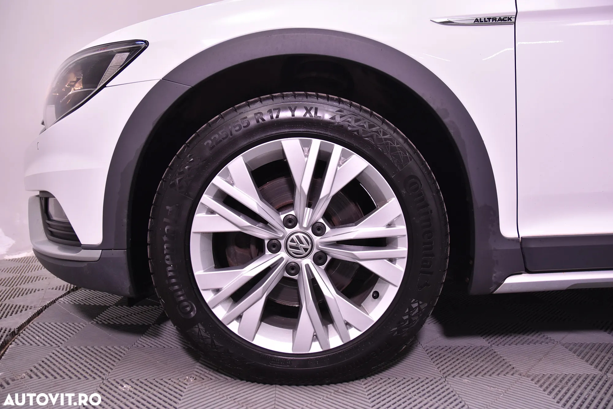 Volkswagen Passat Alltrack 2.0 TDI DSG 4Motion - 13