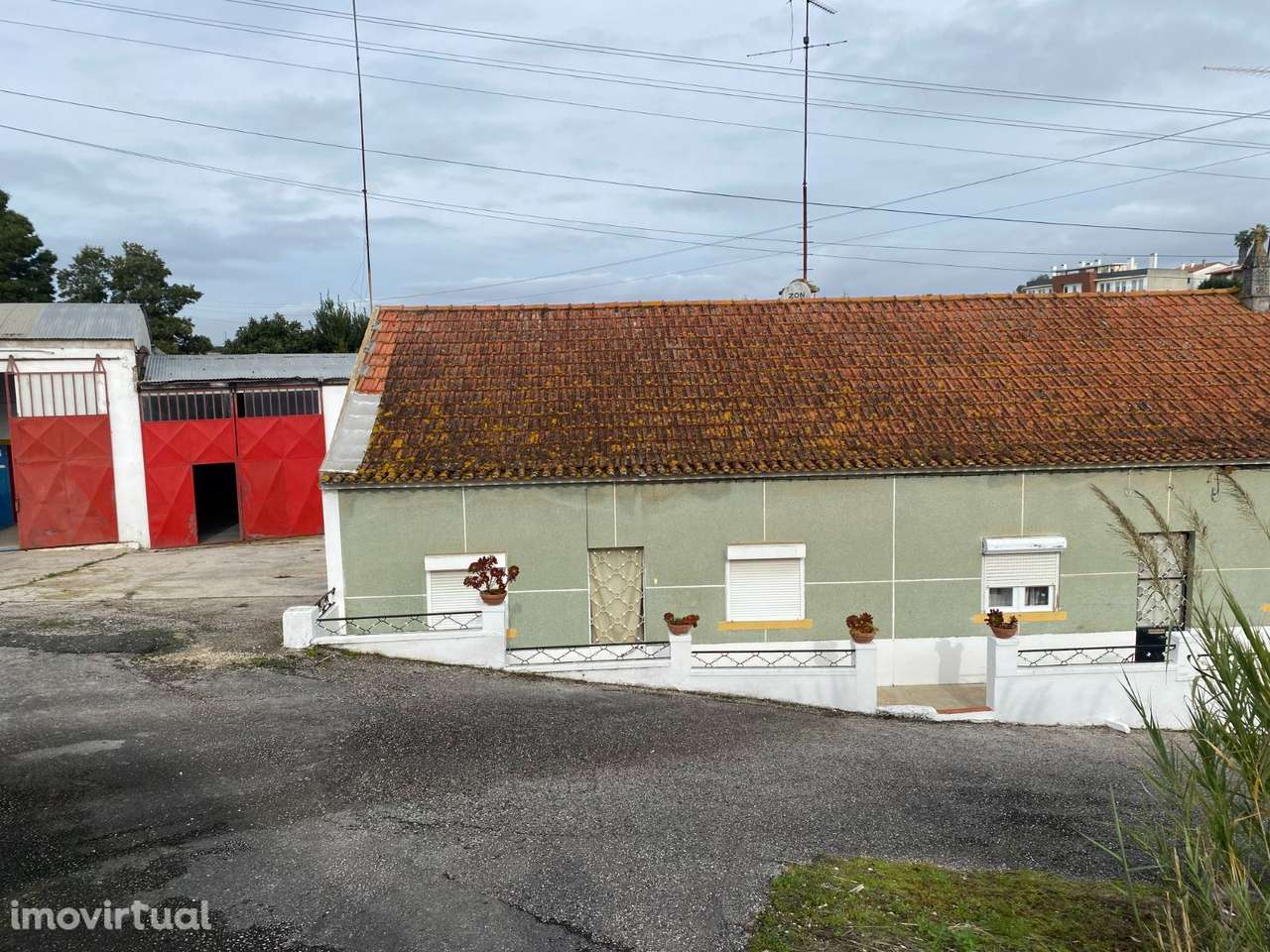 2 Moradias T2 + Armazém - Grande imagem: 2/30