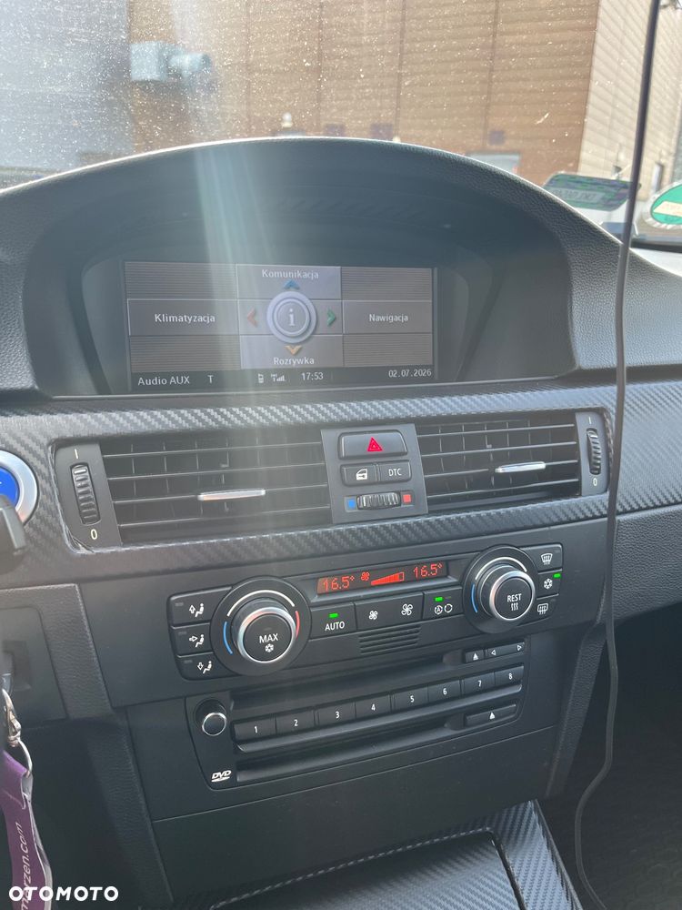 BMW Seria 3 320d - 23