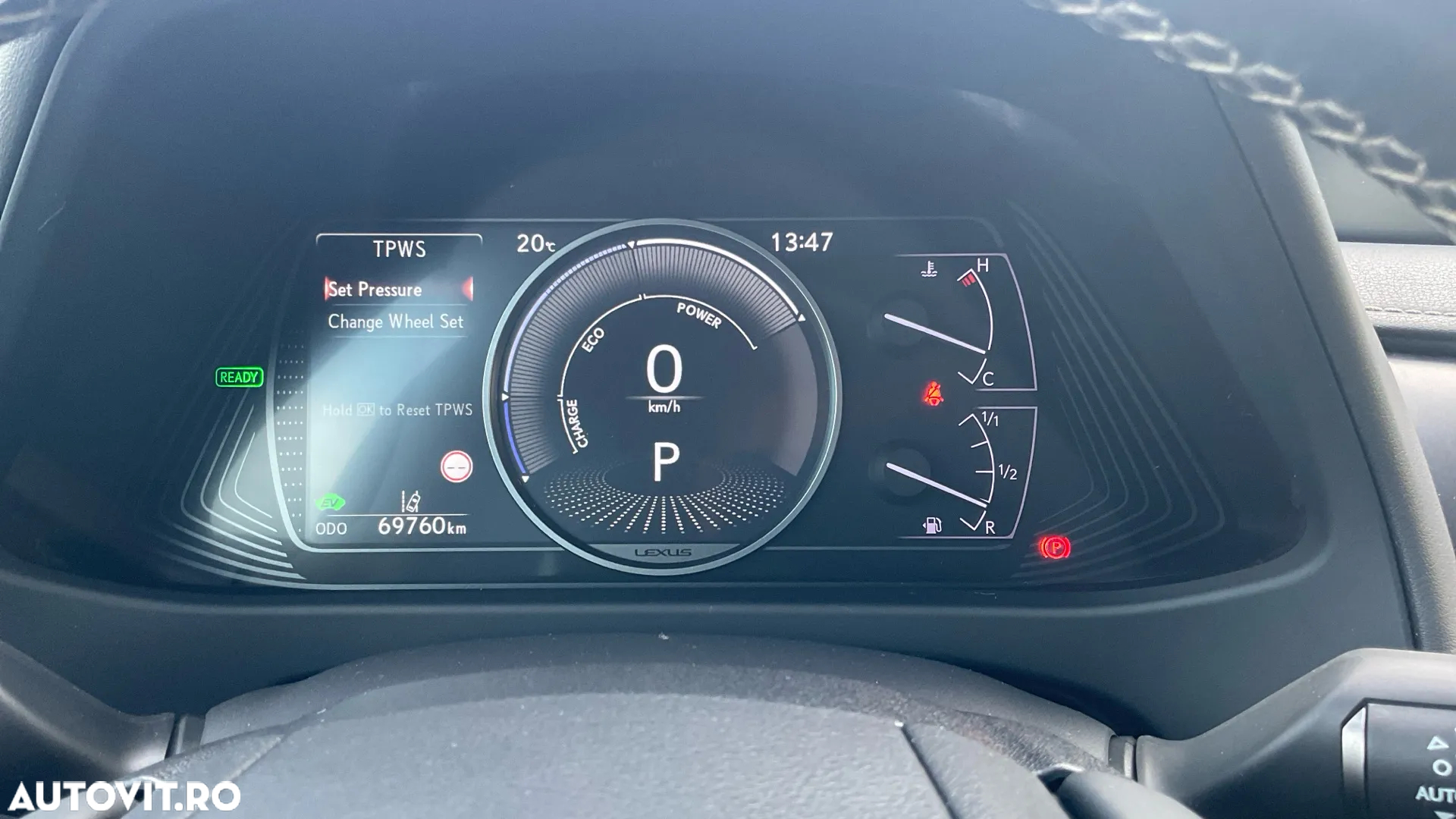 Lexus UX 250h Business Edition - 18
