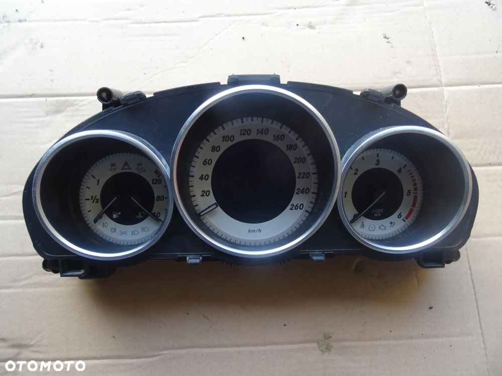 Zegar Licznik Mercedes W212 A2129007718 - 1