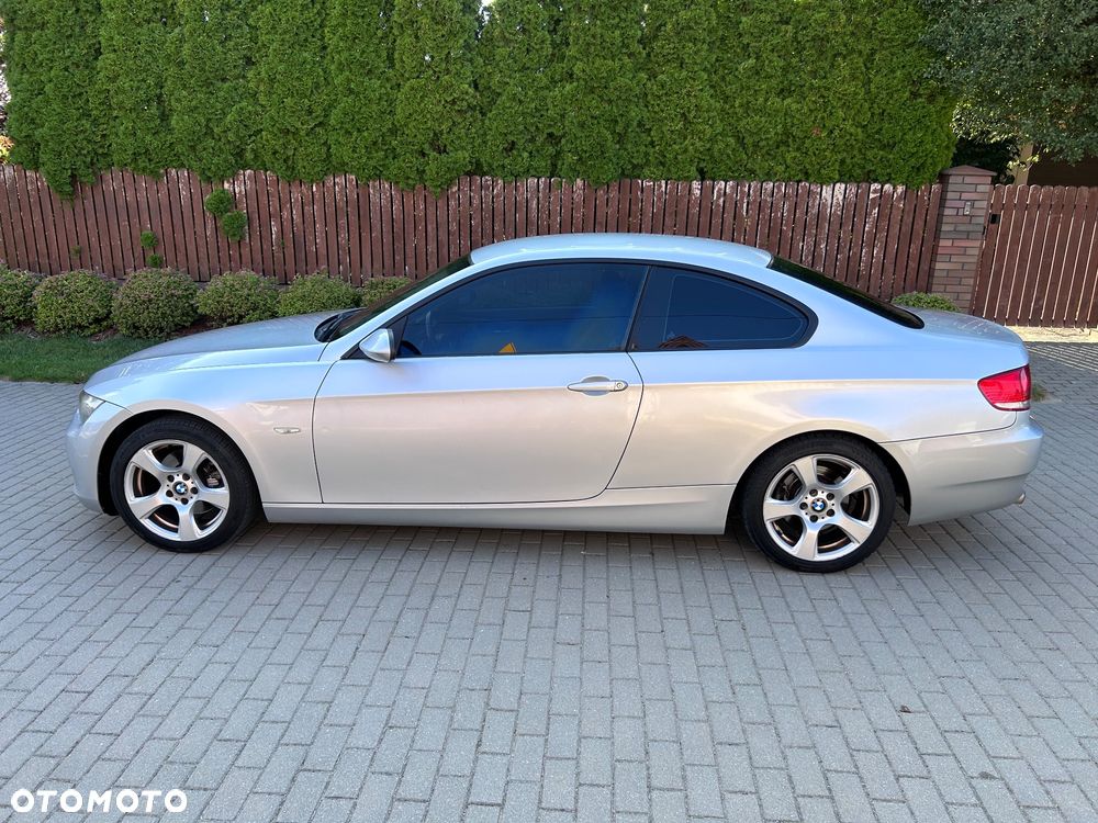 BMW Seria 3 320d - 16