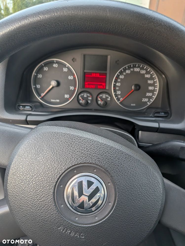 Volkswagen Golf - 5