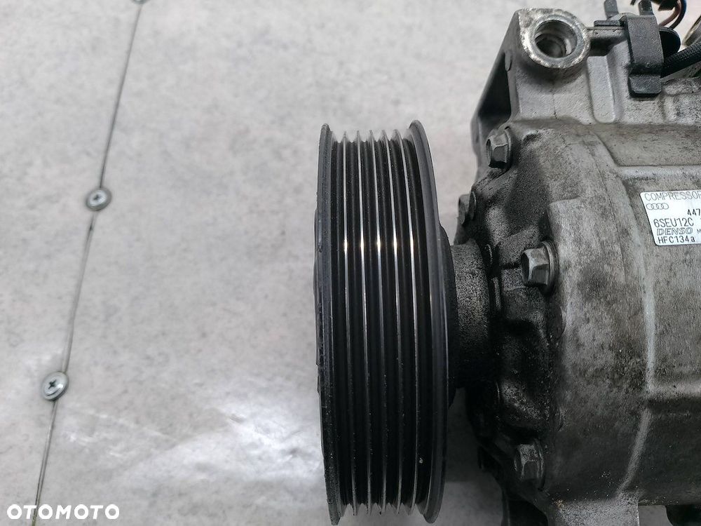 POMPA, SPRĘŻARKA KLIMATYZACJI AUDI A4 B6 447220-8411  DENSO 2.0 20V - 3
