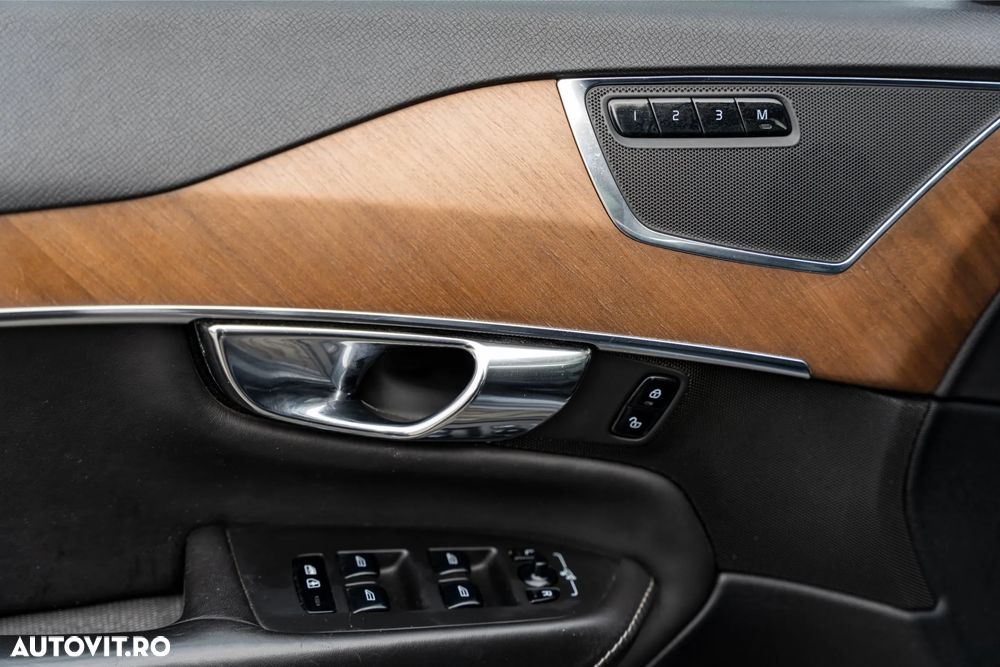 Volvo XC 90 T8 AWD Twin Engine Geartronic Inscription - 23