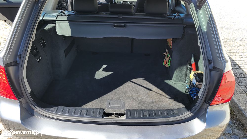 BMW 318 d Navigation - 8