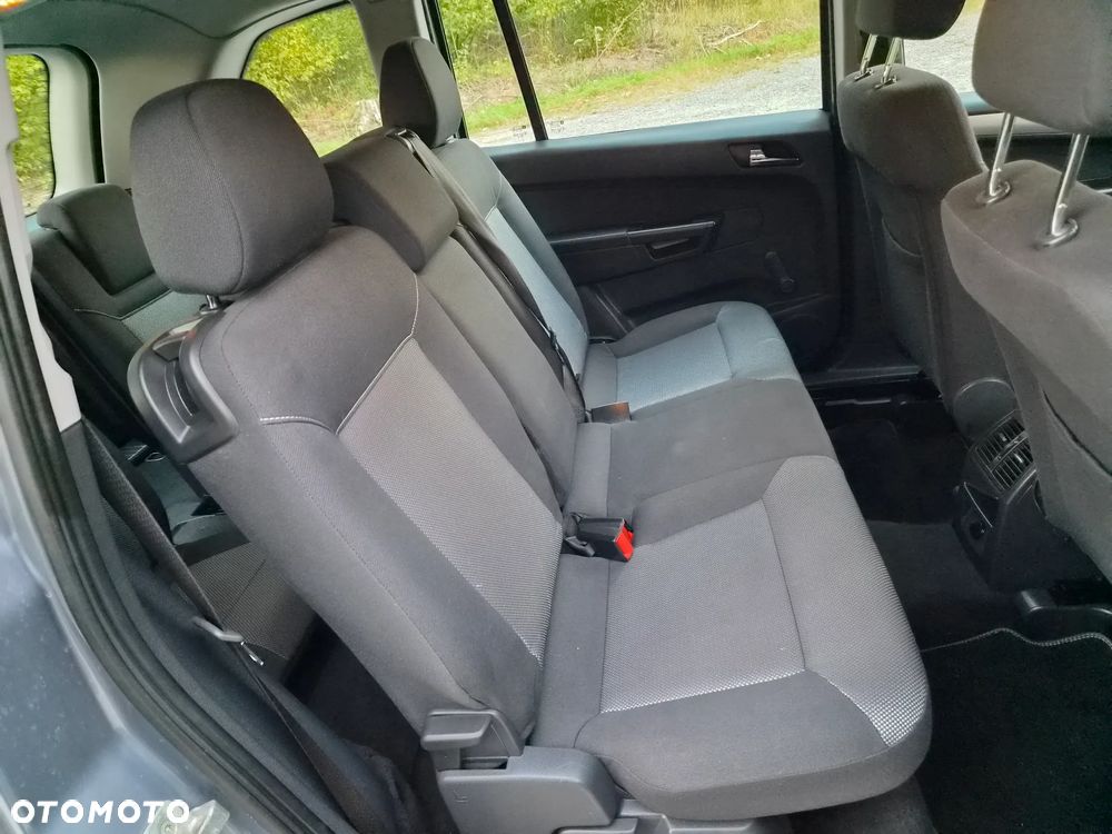 Opel Zafira - 22
