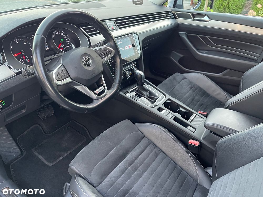 Volkswagen Passat 2.0 TDI 4Mot Elegance DSG - 19