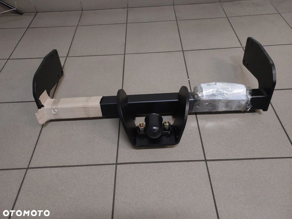 Hak holowniczy  MERCEDES SPRINTER VW CRAFTER OD 2006- 2016 ROKU 5 ton. skrzynia. 2 koła - 1