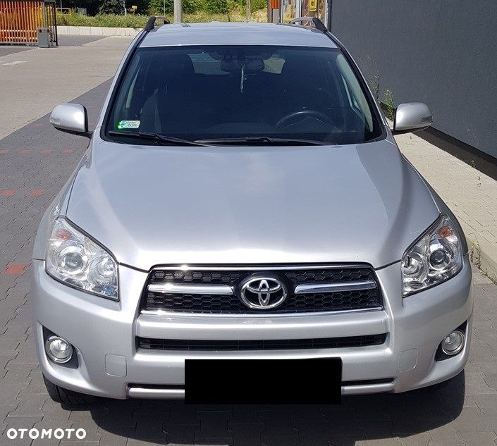 Toyota RAV4 - 4