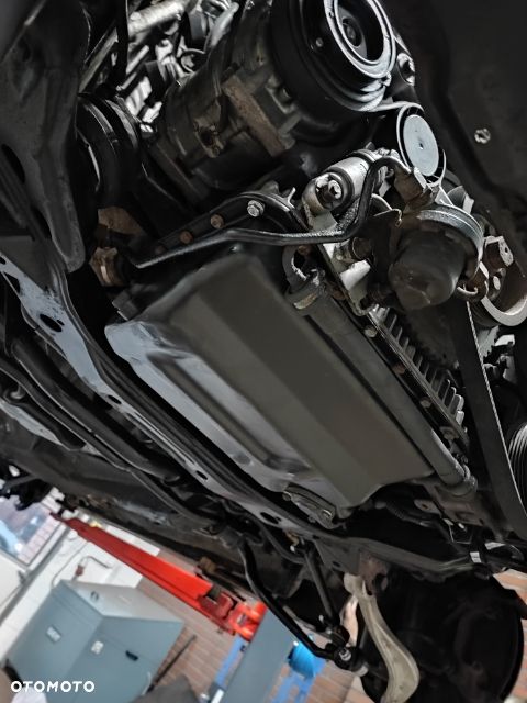 BMW Seria 8 - 25
