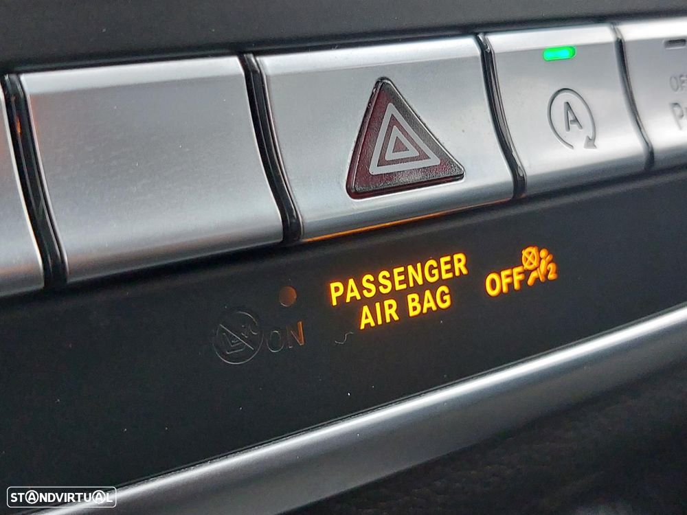 Mercedes-Benz CLA 180 d Shooting Brake - 36