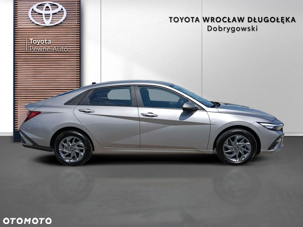 Hyundai Elantra 1.6 Smart - 8