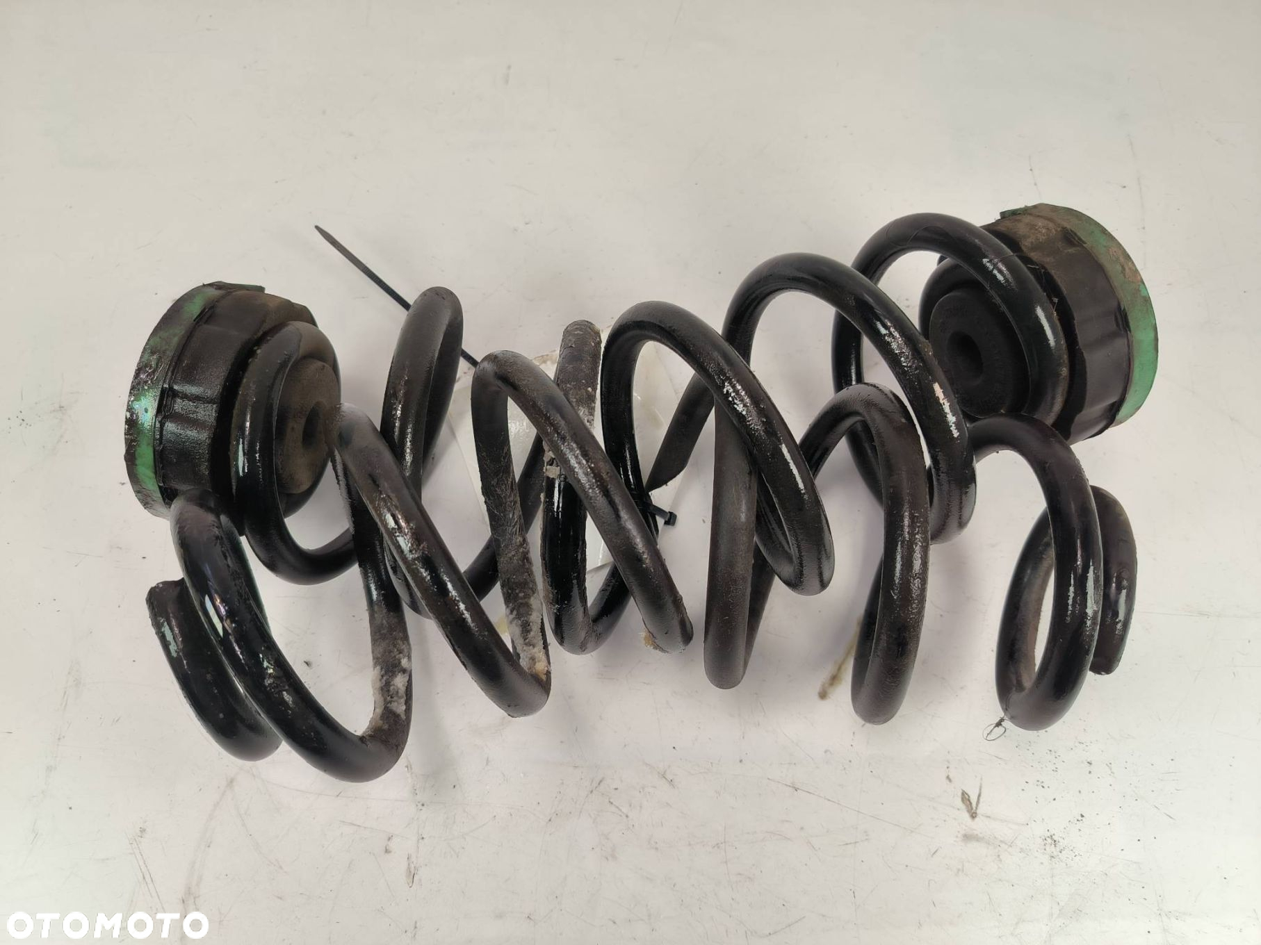 SPRĘŻYNA TYŁ AUDI A6 C7 LIFT - 3