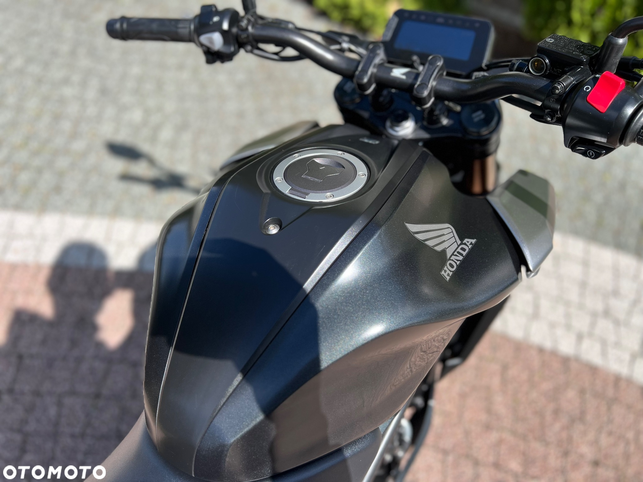 Honda CB - 16