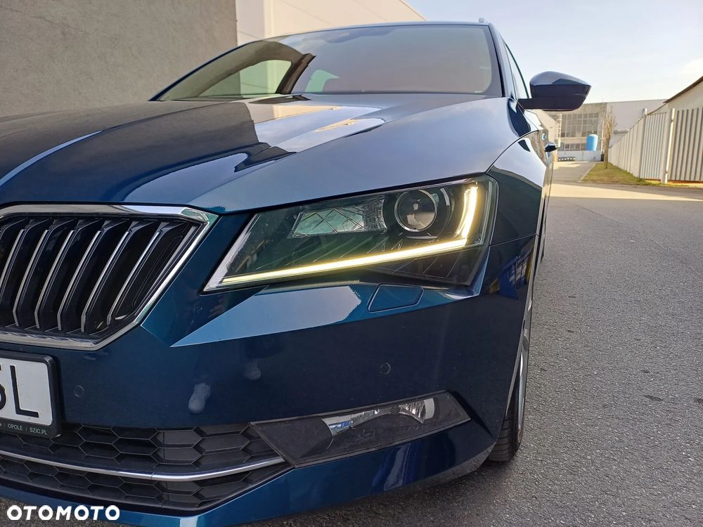 Skoda Superb 2.0 TDI Style DSG - 25
