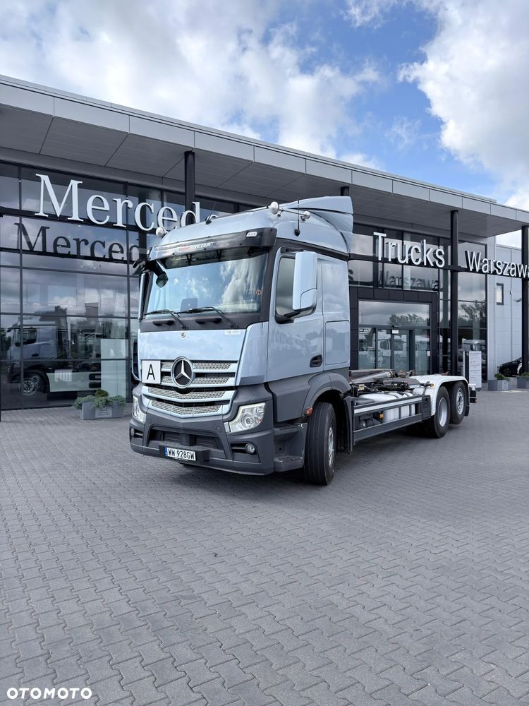 Mercedes-Benz ACTROS 2548