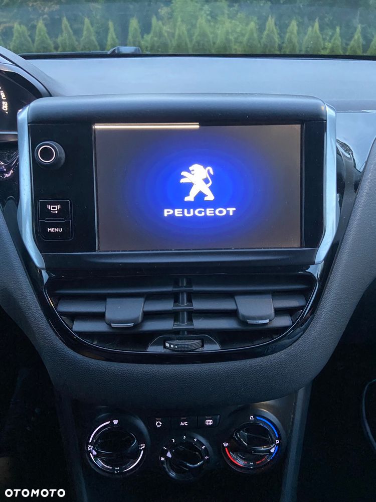 Peugeot 208 95 VTI Active - 12