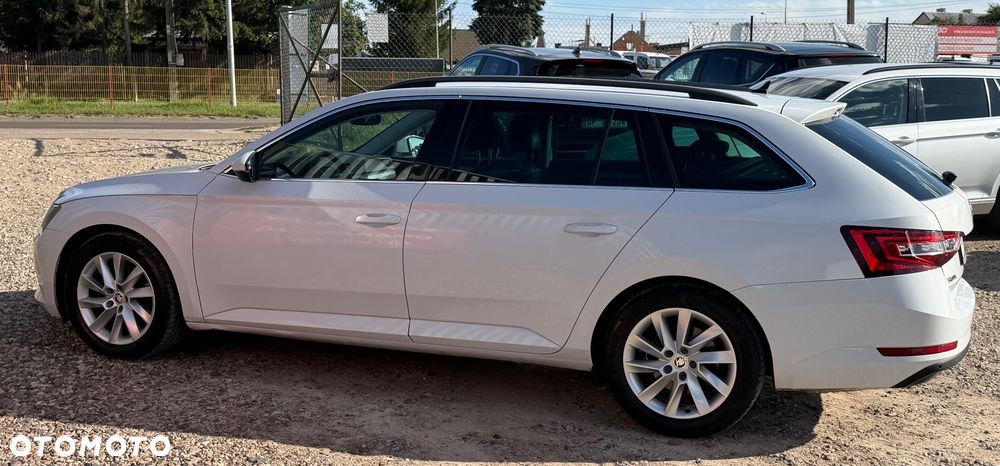 Skoda Superb 1.4 TSI ACT Sportline DSG - 38