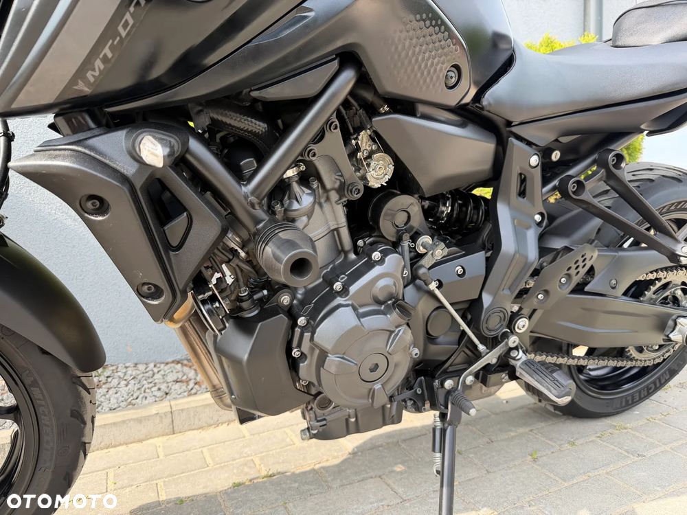 Yamaha MT - 37