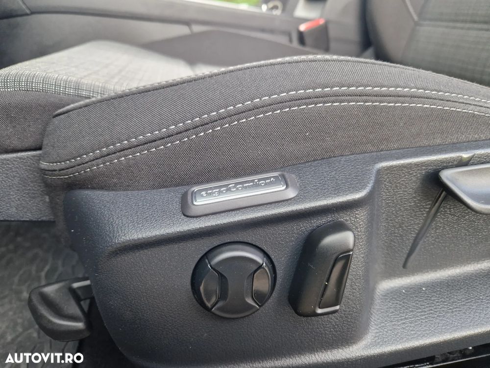 Volkswagen Passat 2.0 TDI DSG Comfortline - 10
